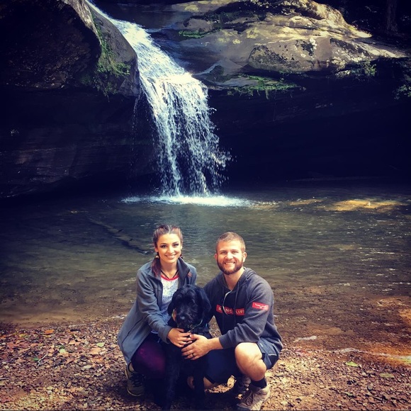 Meet your Posher, Lauren - Picture 4 of 4